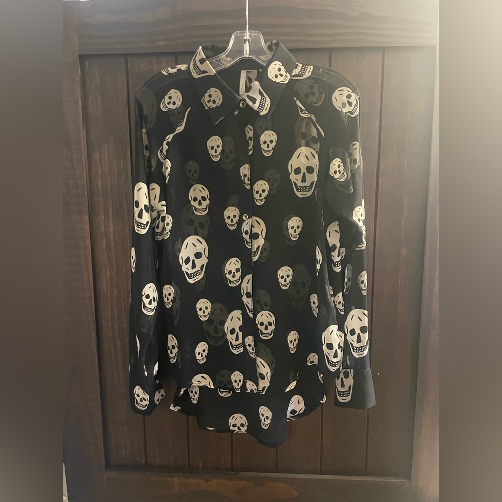 Medium sheer blouse.